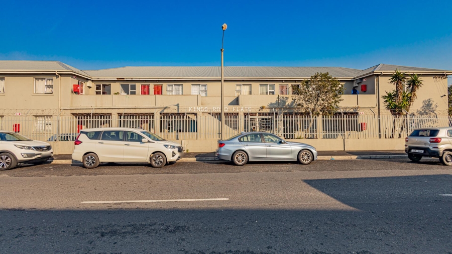 2 Bedroom Property for Sale in Brooklyn Western Cape